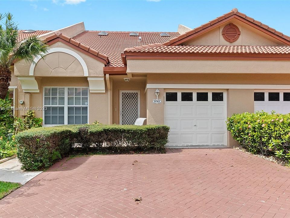 1st image of 9763 Malvern Dr #9763