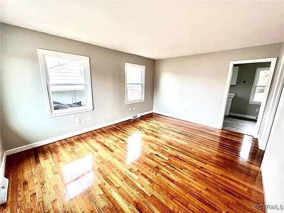 4th image of 1414 Talley Ave