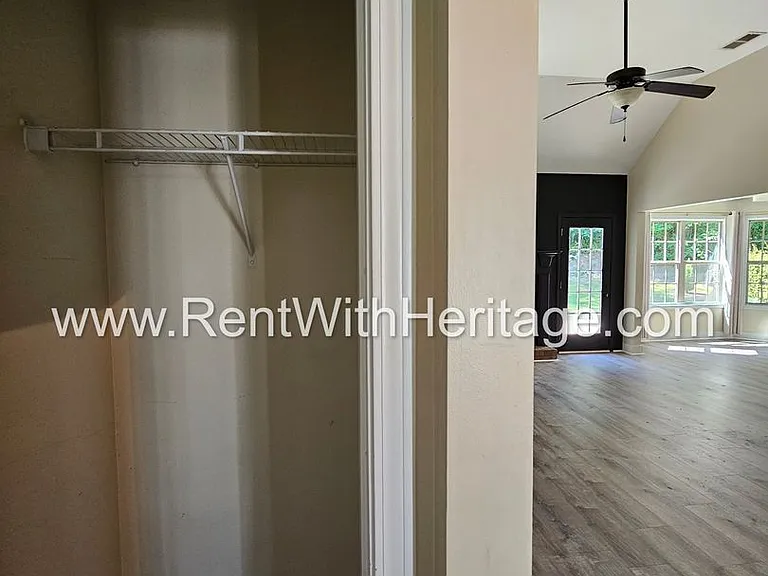 182 Saddleridge Dr — Photo 56