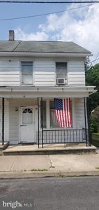 75 Washington St, Middleport, PA, 17953