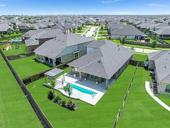 3rd image of 29510 Enchanted Breeze Lane