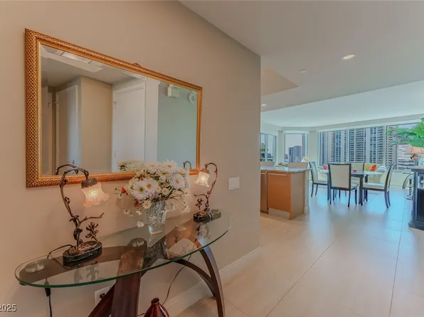 222 Karen Ave Unit 1502, Las Vegas, NV 89109