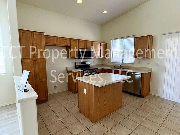 5th image of 4399 S Maverick Ave