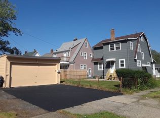 3430 Winsford Rd, Cleveland Heights, OH 44112