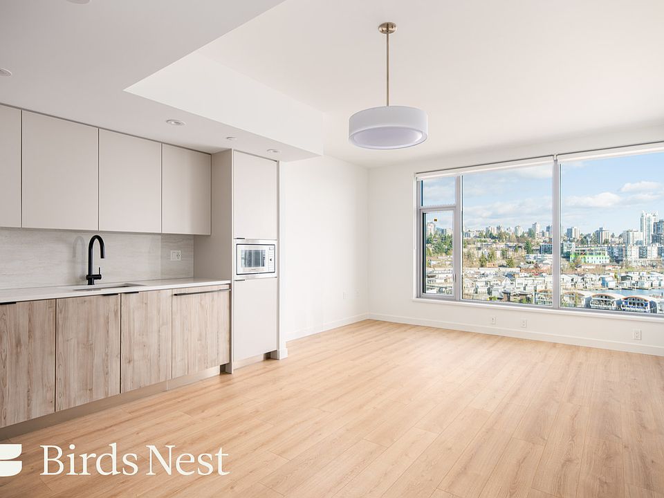1st image of 755 Harbourside Dr #710
