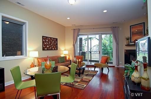 2nd image of 831 N Marshfield Ave #2