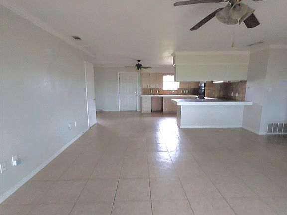 4th image of 986 Us Highway 84 W