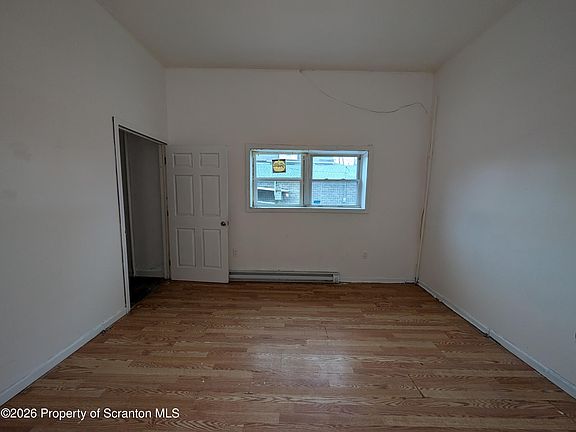 5th image of 1108-1110 Albright Ave