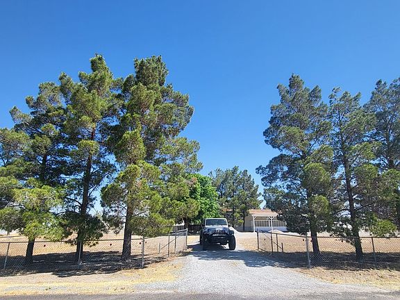 2nd image of 3420 Van Ln