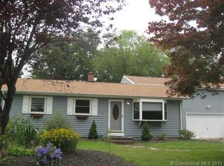 15 Zwicks Farm Rd, Plantsville, CT 06479