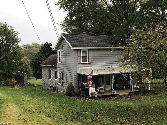 3rd image of 735 Eastview Dr