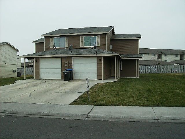 1st image of 722 NW Sunburst Ct