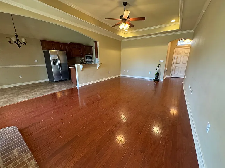 3703 Sabine Pass Dr — Photo 3