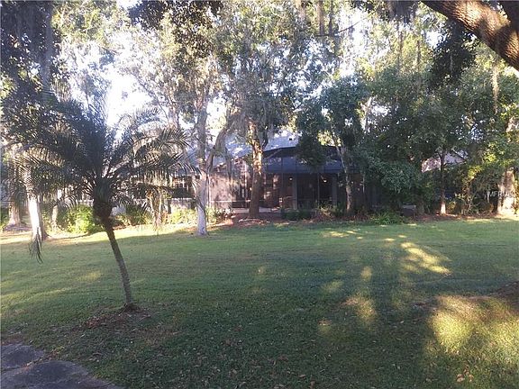 2nd image of 2025 Cotswold Dr