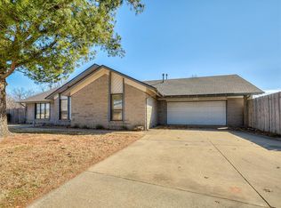 1824 Bonnycastle Ln, Yukon, OK 73099