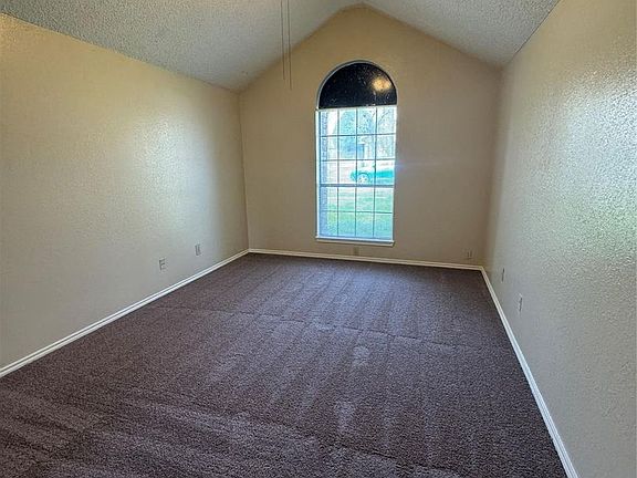 5th image of 2140 Norcross Dr