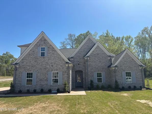 963 Buttermilk Dr, Nesbit, MS 38651