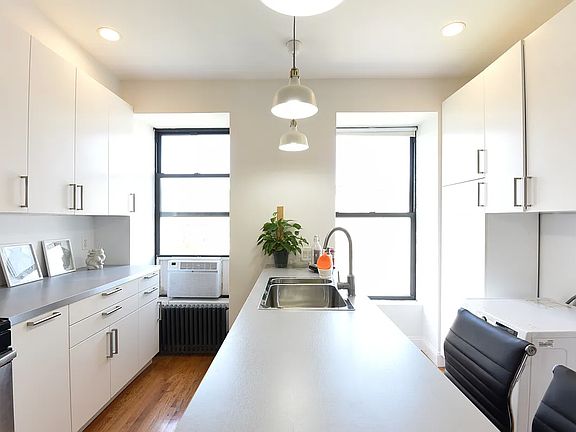 5th image of 611 Putnam Ave Floor 4