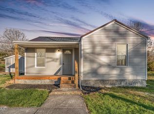 3806 Sullivan Gardens Dr, Kingsport, TN 37660