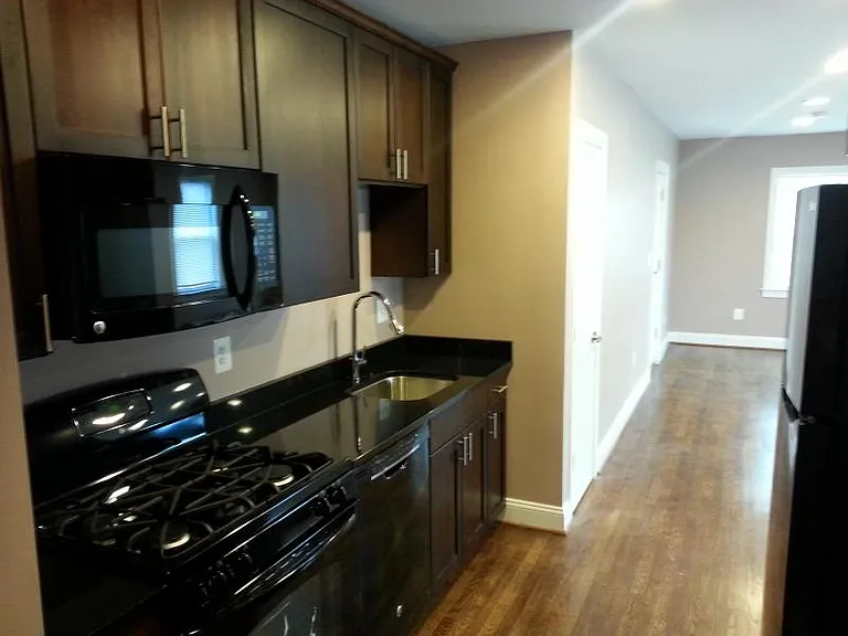 1900 M St NE #3 — Photo 27