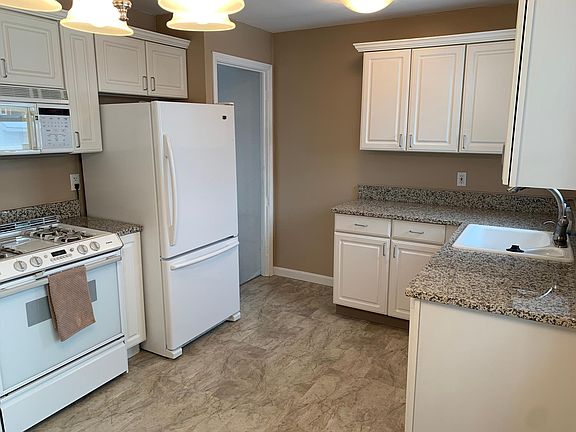 5th image of 1549 Fruitland Ave