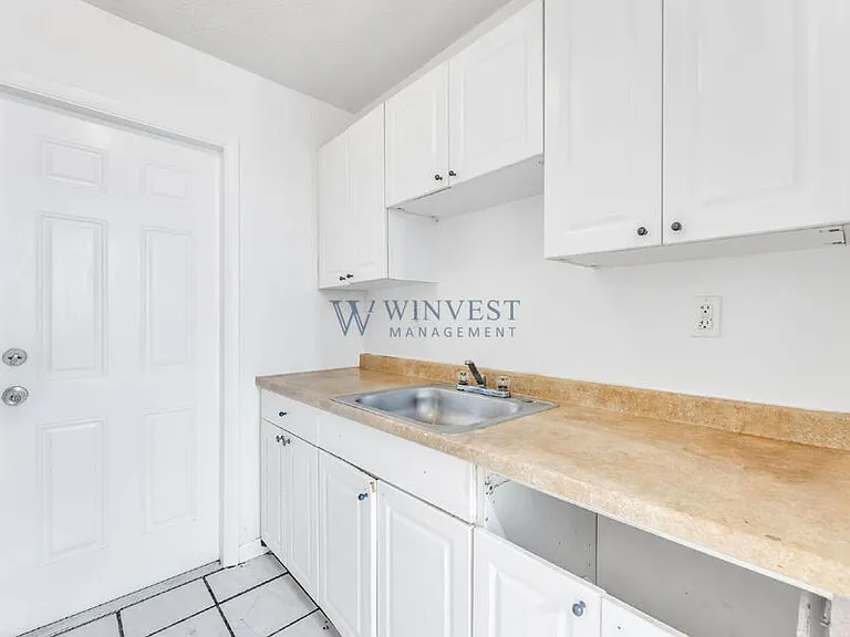 Presidential View Apartments — Photo 56