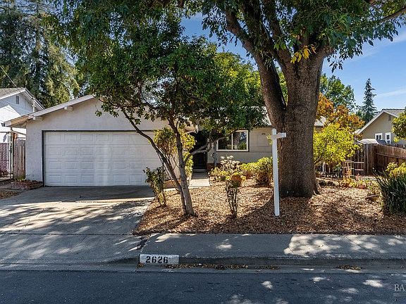 2nd image of 2626 Prestwick Avenue