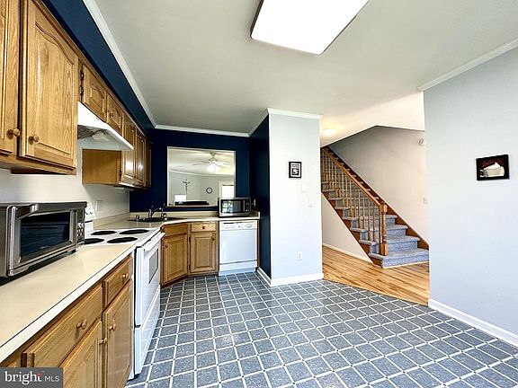 5th image of 4711 Weatherhill Dr