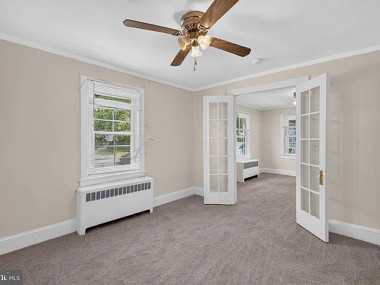 3901 Hampden St — Photo 1