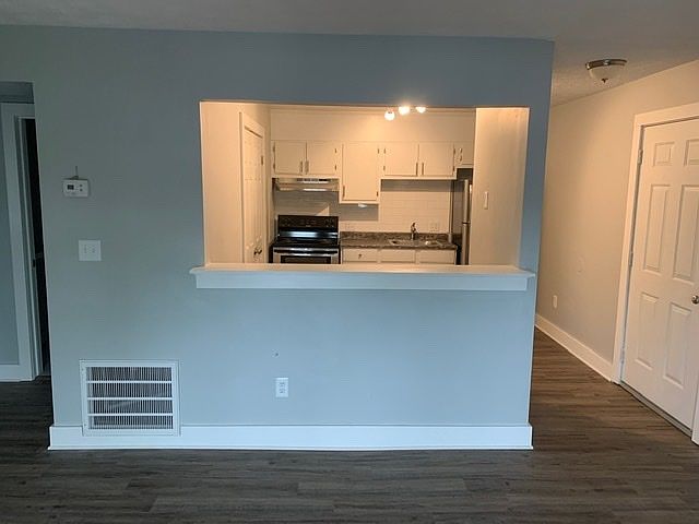 1st image of 716 Dale Ave #9