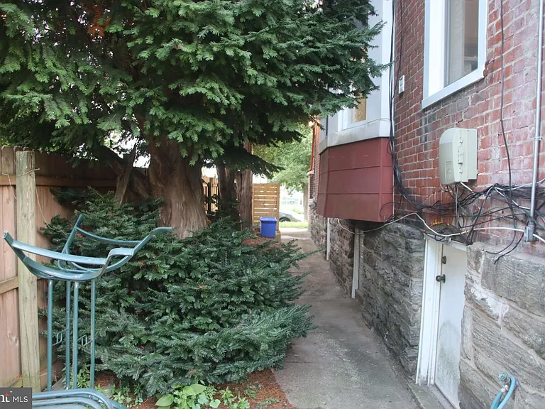7135 Chew Ave #1 — Photo 16
