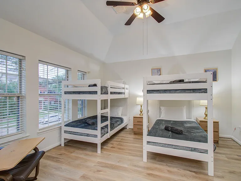 15627 Twisting Springs Dr — Photo 36