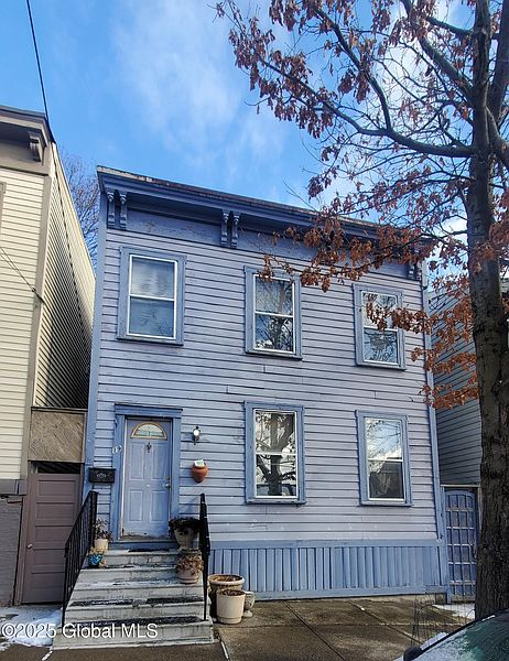 2nd image of 19 Bleecker Place
