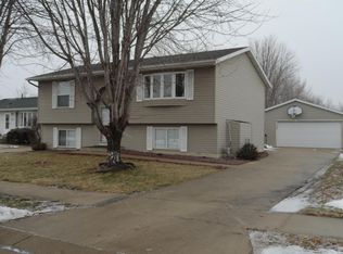 2511 50th St NW, Rochester, MN 55901