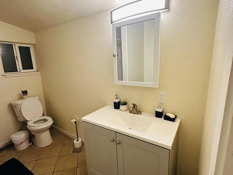 15 Maple St #1 — Photo 10