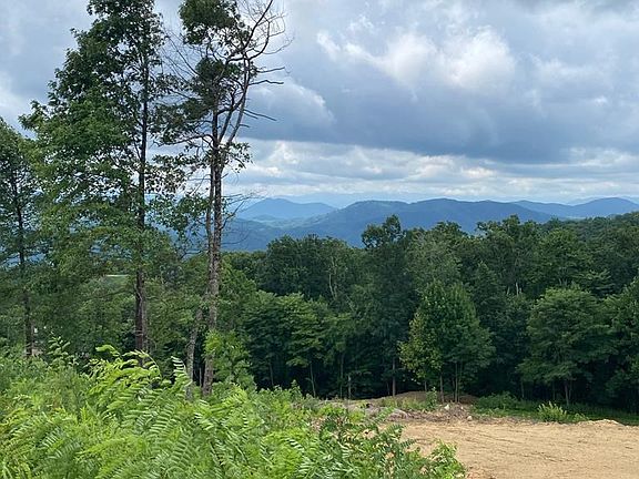 3rd image of 3216 Valley Vista Trl Lot 139R