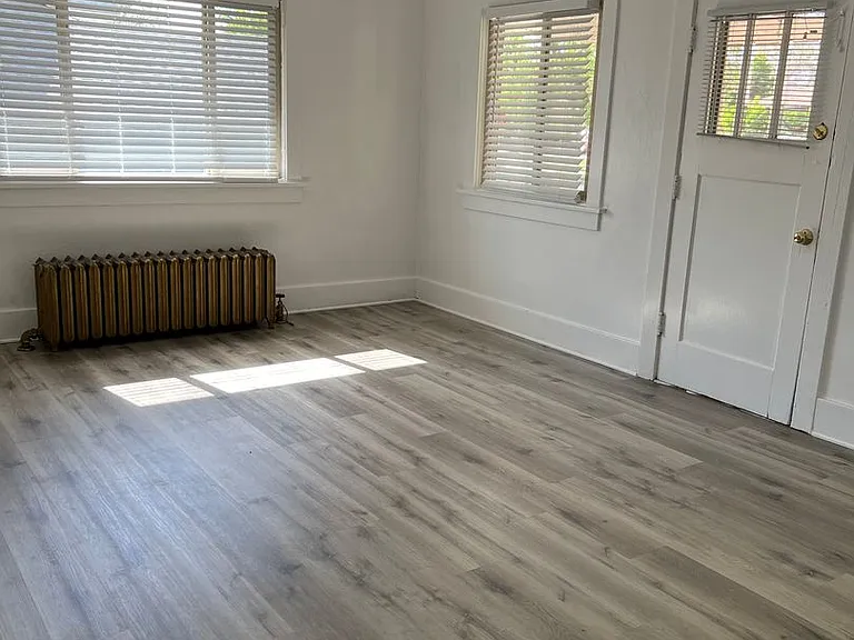 Carlson 4 Plex — Photo 6