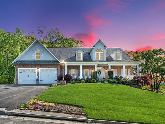 2nd image of 470 Stoneledge Dr