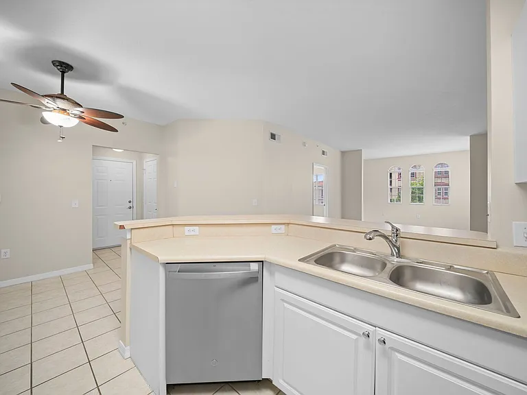 11400 Ocean Walk Ln #214 — Photo 10