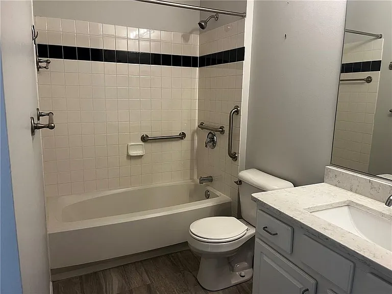 1000 Providence Pl #216 — Photo 12