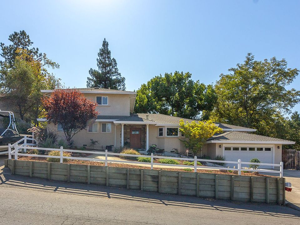 1st image of 8432 Hidden Valley Cir