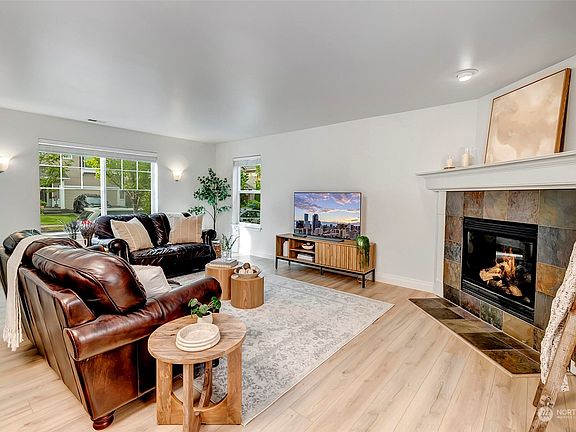 4th image of 33906 SE Strouf Street