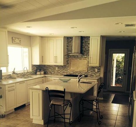 2nd image of 703 Wellesley Dr