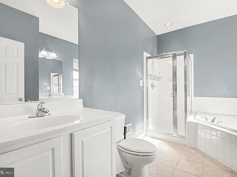 3041 Chinkapin Oak Ln — Photo 8