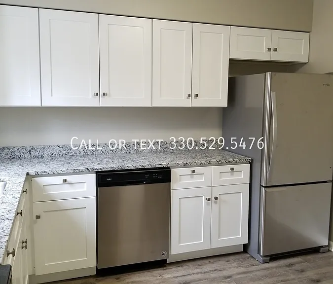 72 S Thomas Rd #12 — Photo 33