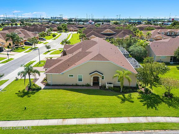 2nd image of 3485 Spencer Ln