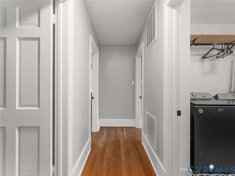 31st image of 3216 Stratford Rd