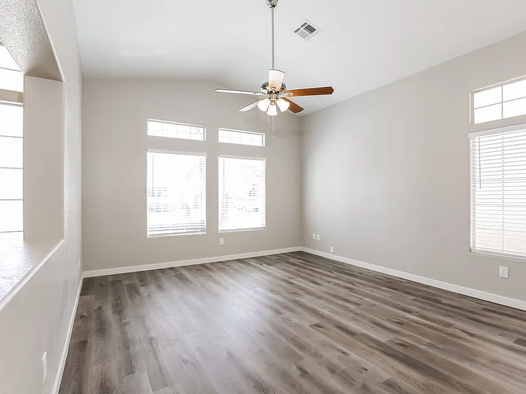 3565 Scottsbluff St — Photo 3