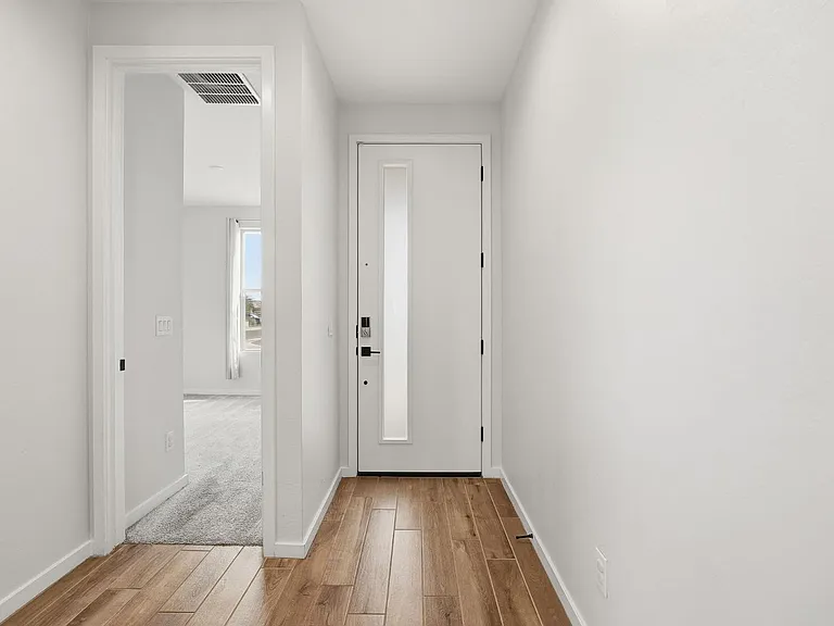 641 S Davidson Ln — Photo 5