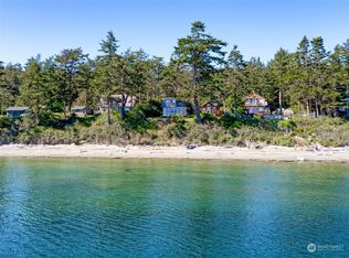 537 Skid Rd, Lopez Island, WA 98261